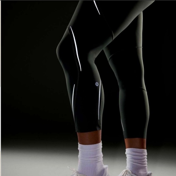 Lululemon Base Pace High-Rise Reflective Crop 23" - Picture 5 of 14